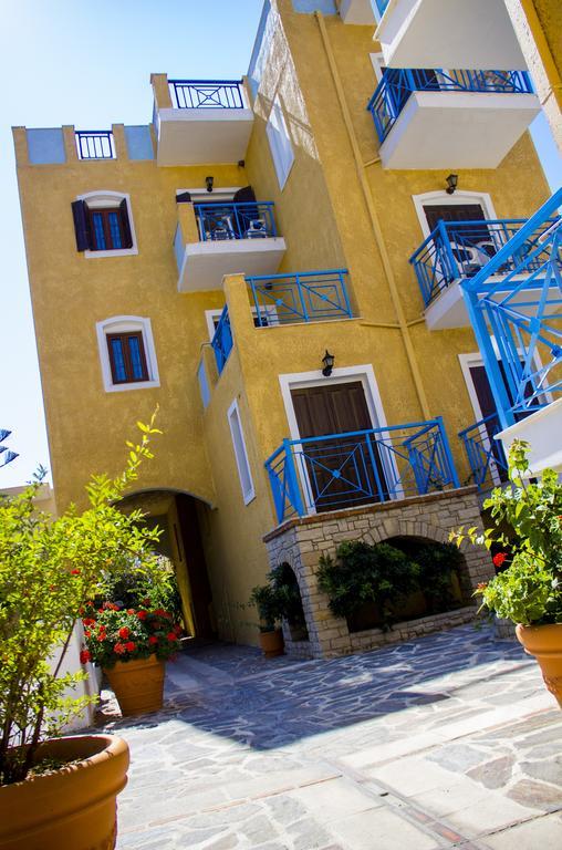 Hesperia Hotel Karlovassi Exterior foto